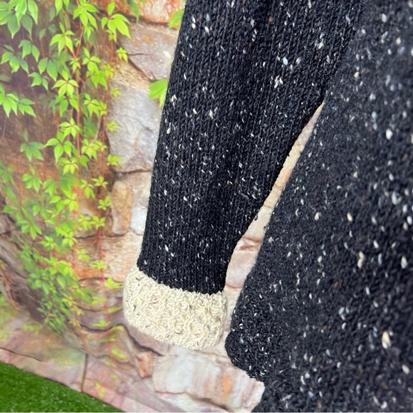 VINTAGE COUNTRY CLUB Hand Knit Turtleneck Sweater from Ireland, S - Picture 4 of 11